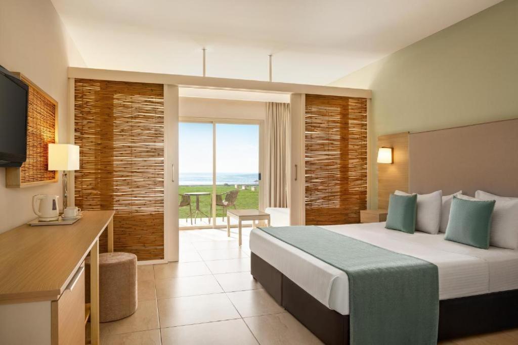 Freij Hotel & Resort - Adults Only Ayia Napa Esterno foto